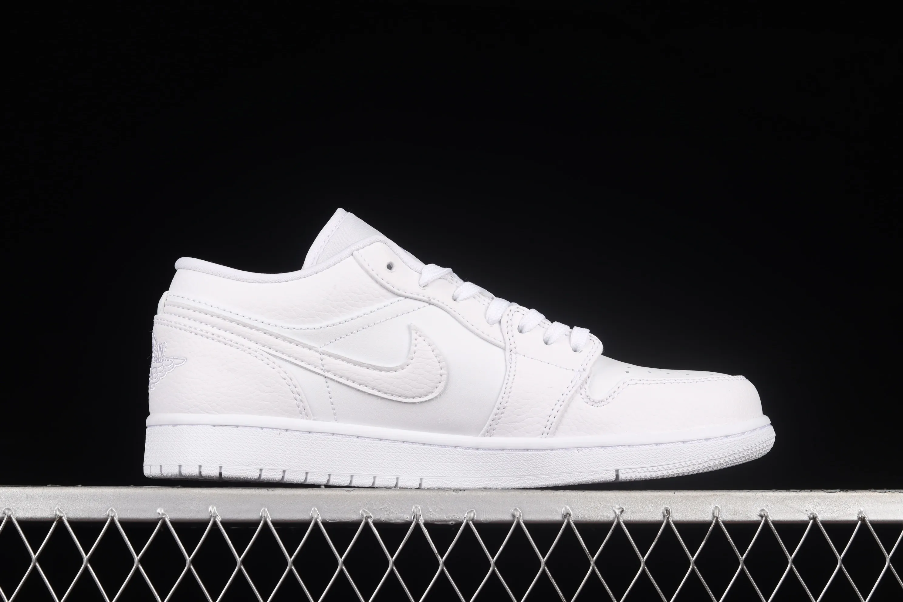 All categories Air Jordan Jordan series basketball shoes Air Jordan 1 Low G version pure original Air Jordan 1 Low AJ1 Joe 1 pure white low-top cultural basketball shoes 553558-130